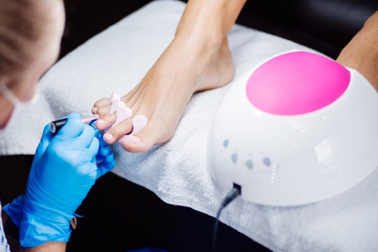Modern Technologies in Pedicure at Studio Mon Lis in Munich