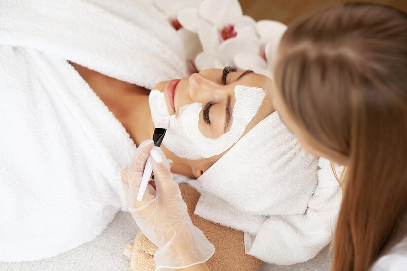 Fundamental Salon Cosmetology Procedures at Mon Lis Studio