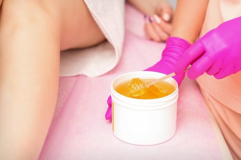 Vorteile des professionellen Sugaring im Salon