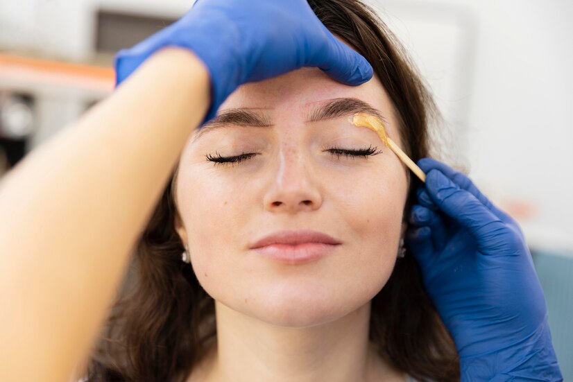 Waxing vs. Threading: Best Methods for Eyebrow Shaping