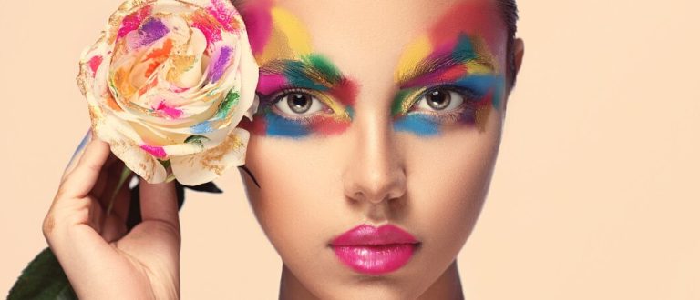 Creative Makeup: Looks with Unconventional Colors and Techniques