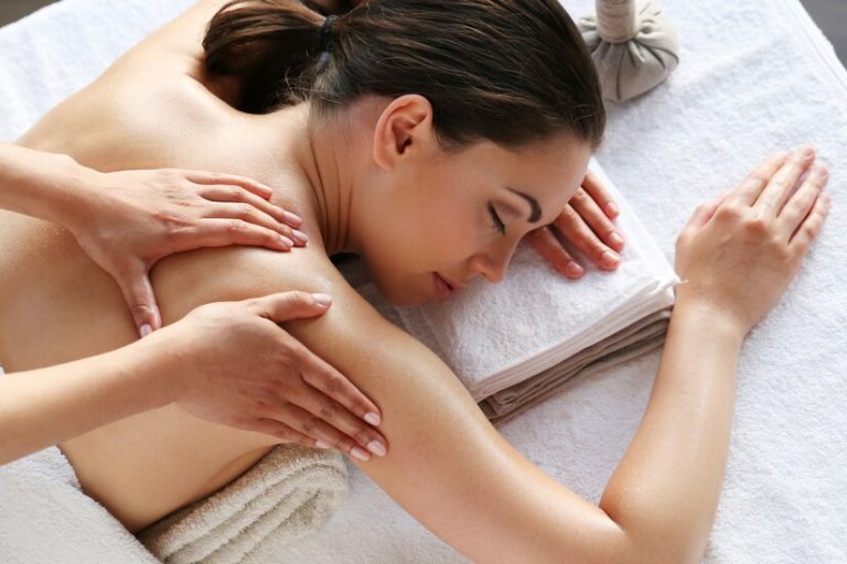 Massage Techniques for Tension Relief:Expert Methods at Mon Lis Studio
