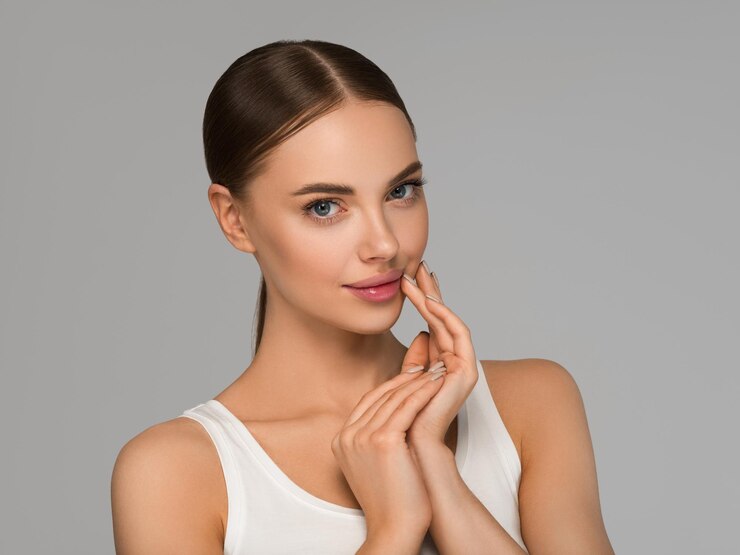 Cosmetic Trends 2024: What’s Going to Be Popular This Year