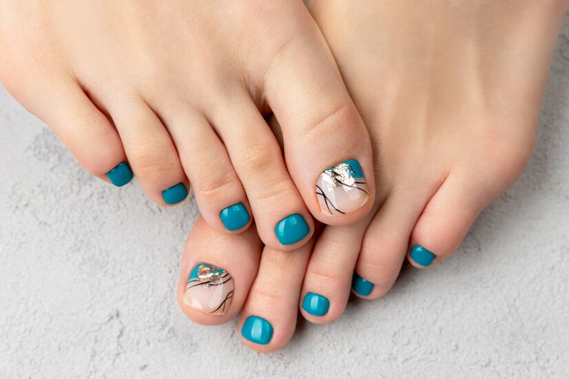 Decorative Pedicure: Art on Your Feet