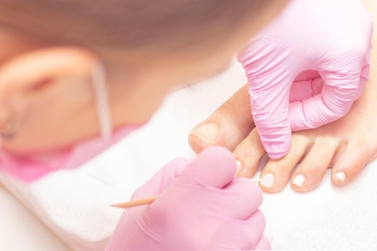 Seasonal Pedicure Recommendations: Winter vs. Summer