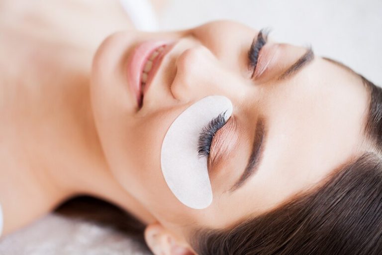Best Products for Eyelash Extensions
