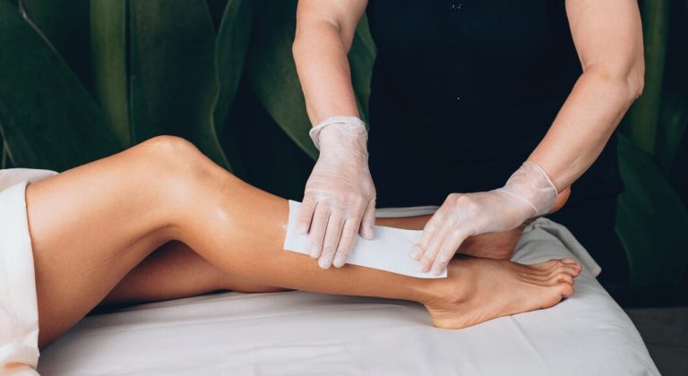 Häufig gestellte Fragen zum Sugaring: Antworten von Profis