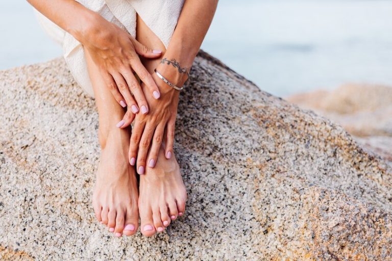 Summer pedicure: How to protect your feet from dryness and cracks