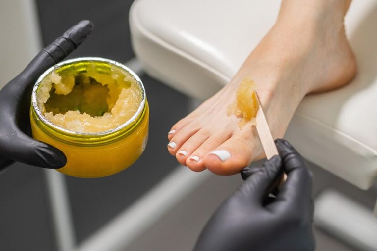 The Best Pedicure Techniques for Caring for Rough Skin on the Feet