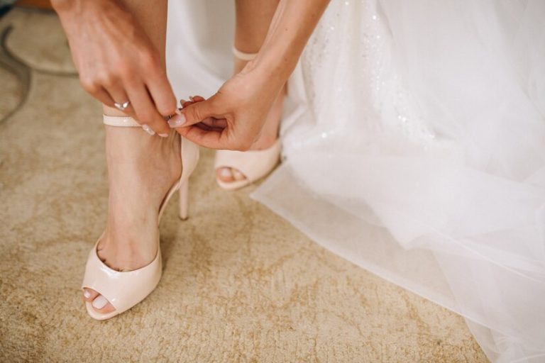 Pedicure for Brides: How to Prepare Your Feet for the Big Day