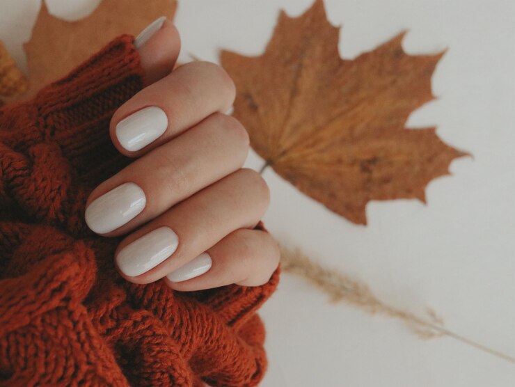 Herbst-Maniküre-Trends 2024: Welche Farbtöne sind angesagt?