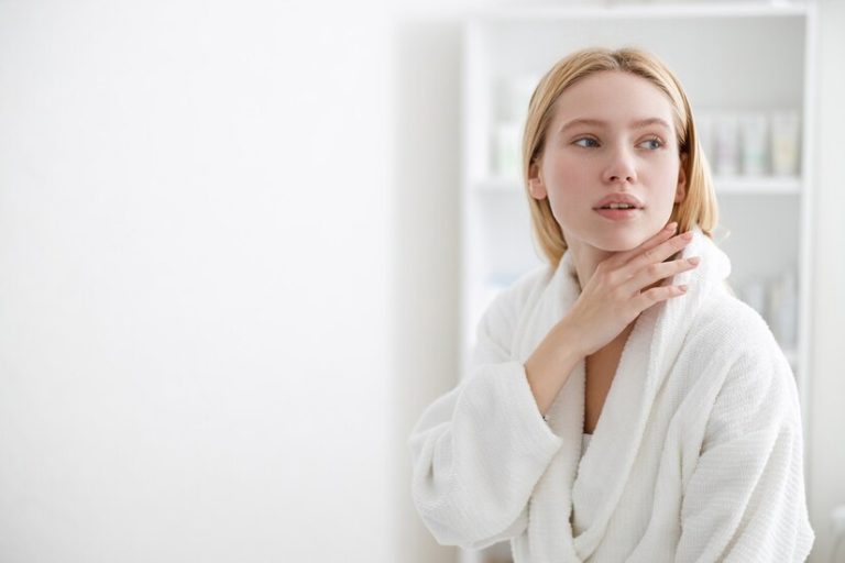 Уход за кожей после чистки лица: советы от MONLIS