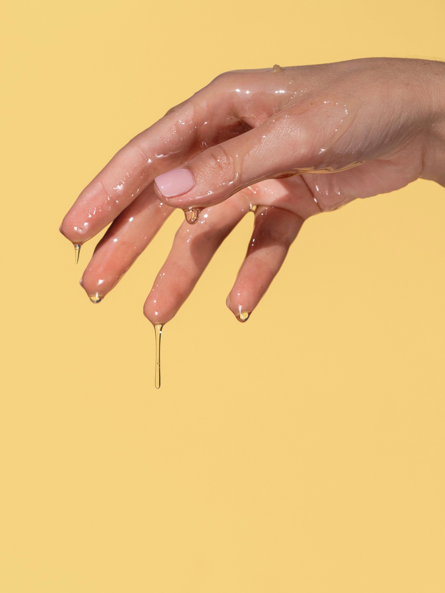 Arm Sugaring and Skincare: How to Prevent Dryness