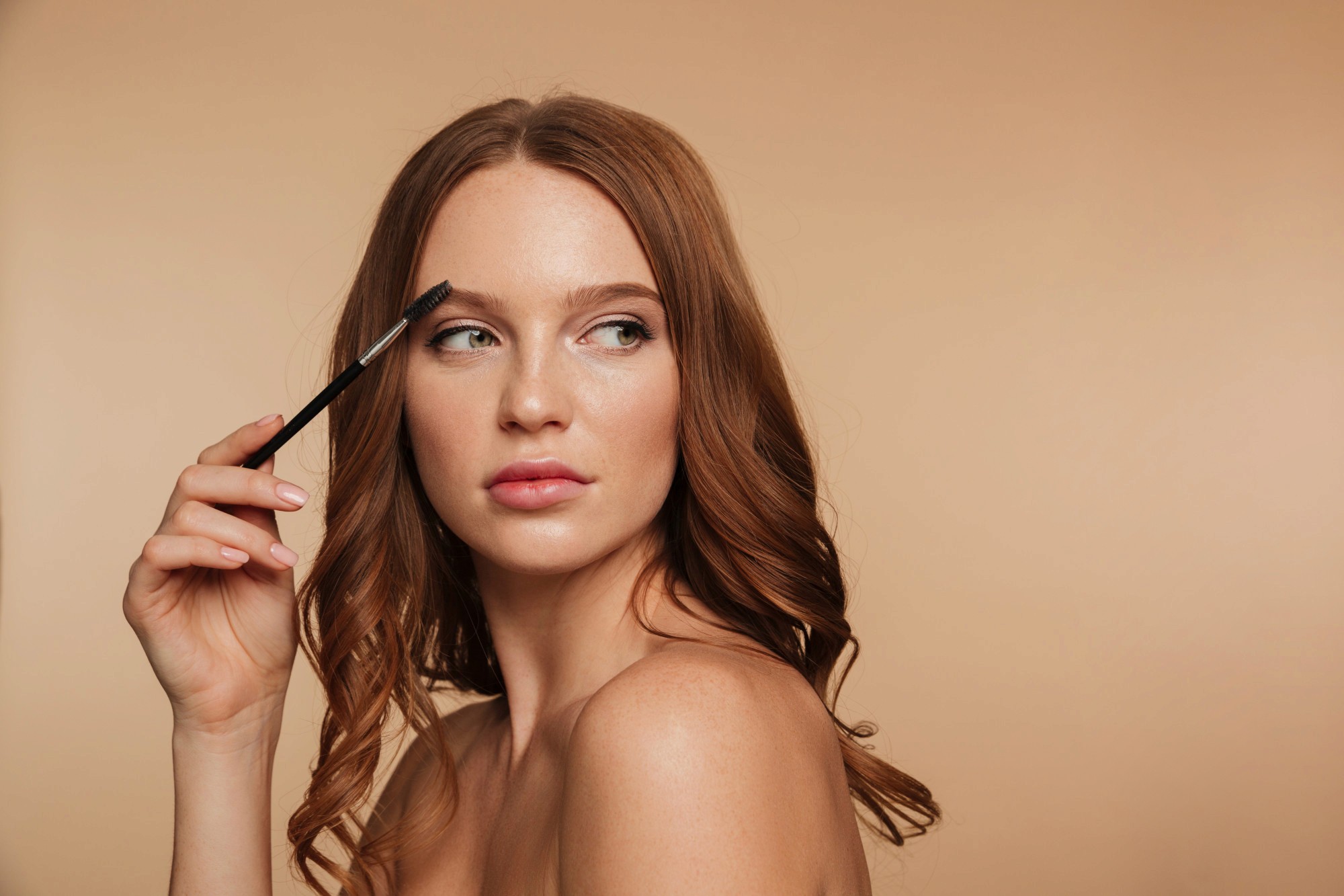 How Eyebrow Tinting Affects Hair Structure