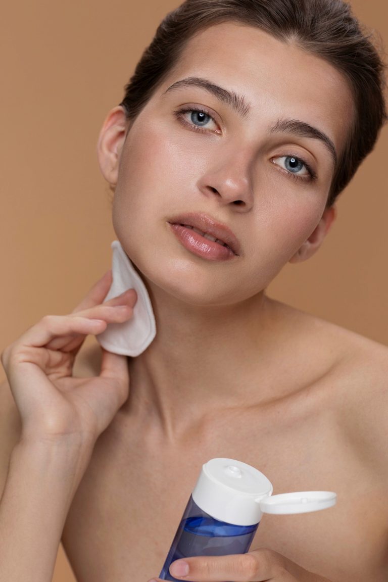 Why Toners Matter: The Role of Toning in Skincare