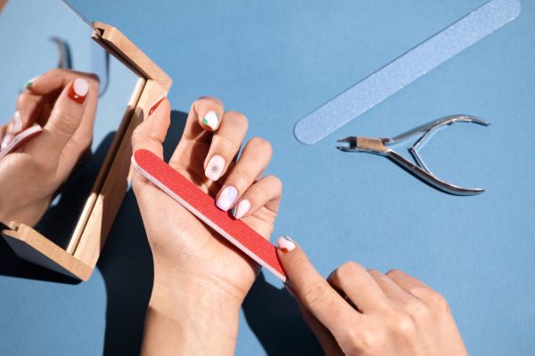 Колірні поєднання для складного дизайну манікюру: поради стилістів