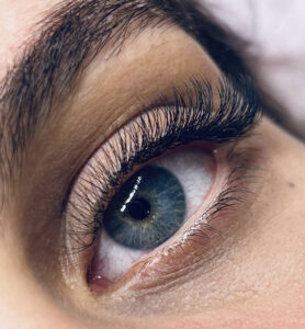 Наращивание ресниц Karlstraße