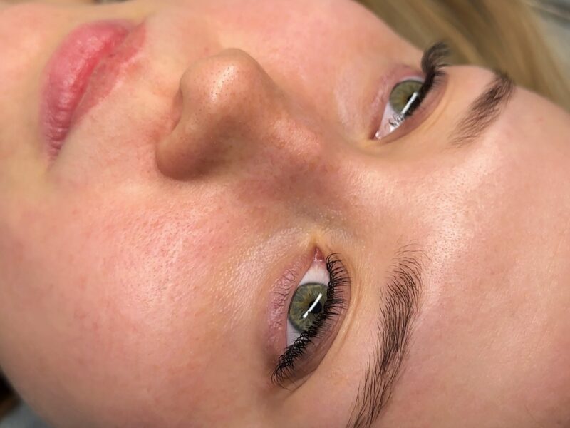 Volumen-Wimpernverlängerung