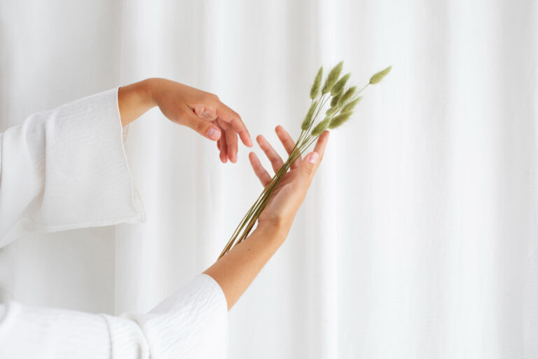 Premium-уход для рук и ног в салоне — что входит?