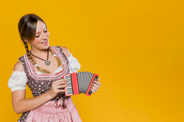 Oktoberfest-Beauty-Guide München: Ihr Wiesn-Look für Nägel, Brauen und Haut