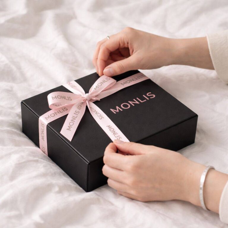 MONLIS Geschenkbox mit rosa Schleife
